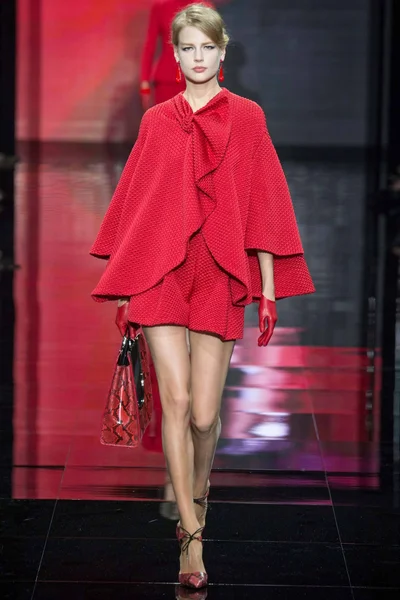 Look 4